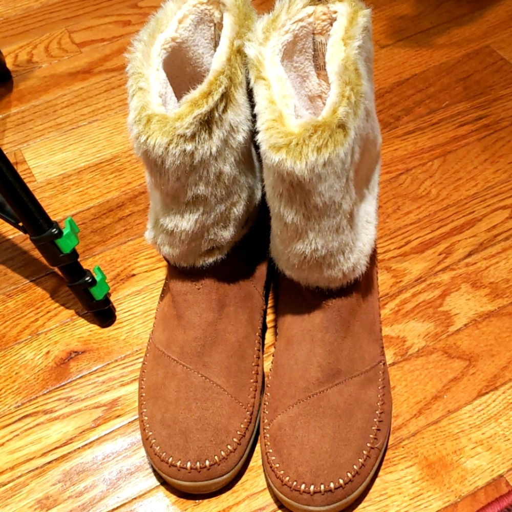 Tom's Ladies Napal booties euc size 8.5